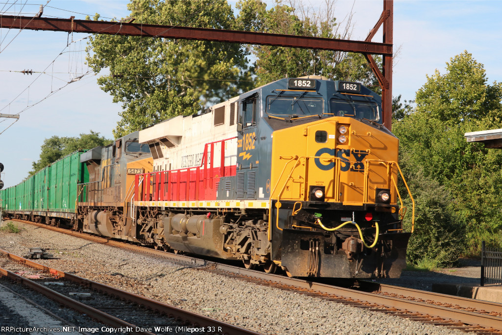 CSX 1852